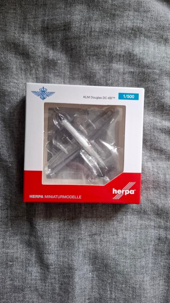 Herpa 1:500 KLM DC6, Hobby en Vrije tijd, Modelbouw | Vliegtuigen en Helikopters, Ophalen of Verzenden, Zo goed als nieuw, 1:200 of kleiner