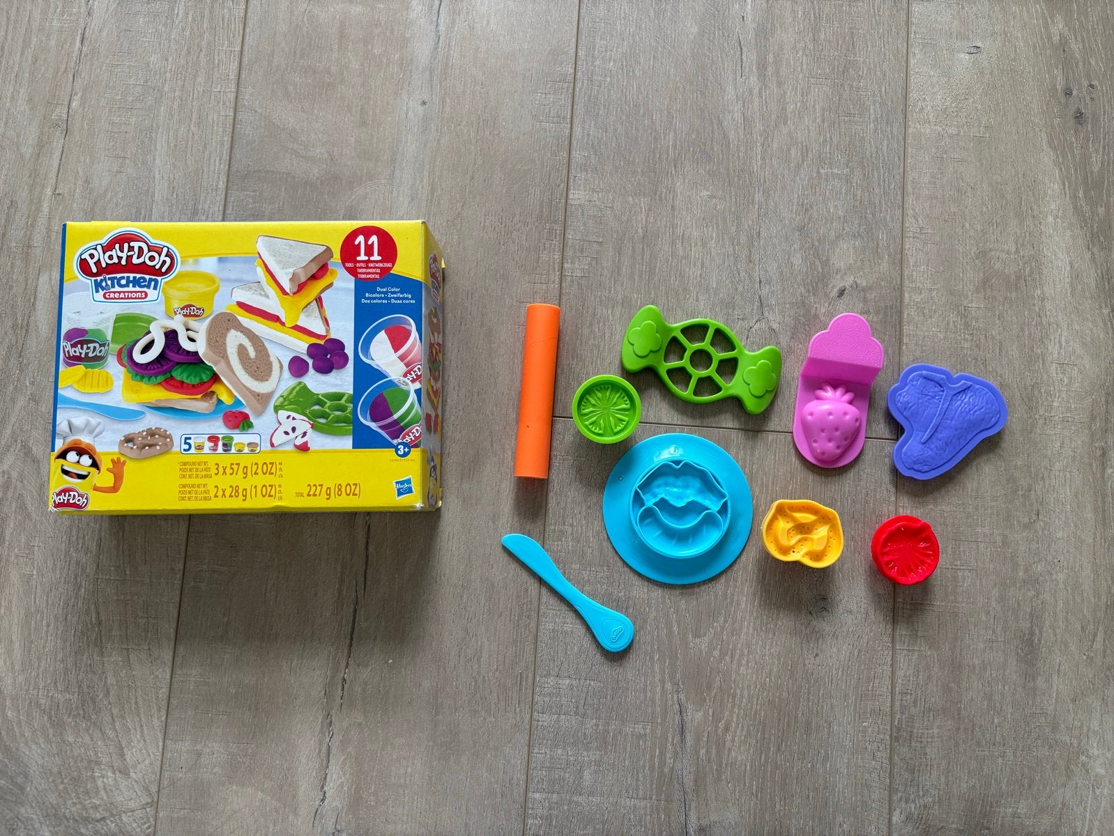 Play-Doh Kitchen Creations set broodjes maken, Ophalen of Verzenden, Zo goed als nieuw, Knutselen
