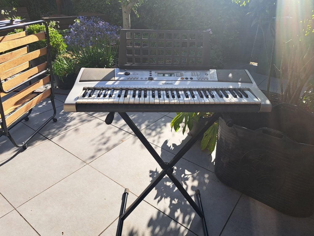 keyboard Yamaha PSR-E313, Ophalen, Yamaha, Met standaard, 61 toetsen