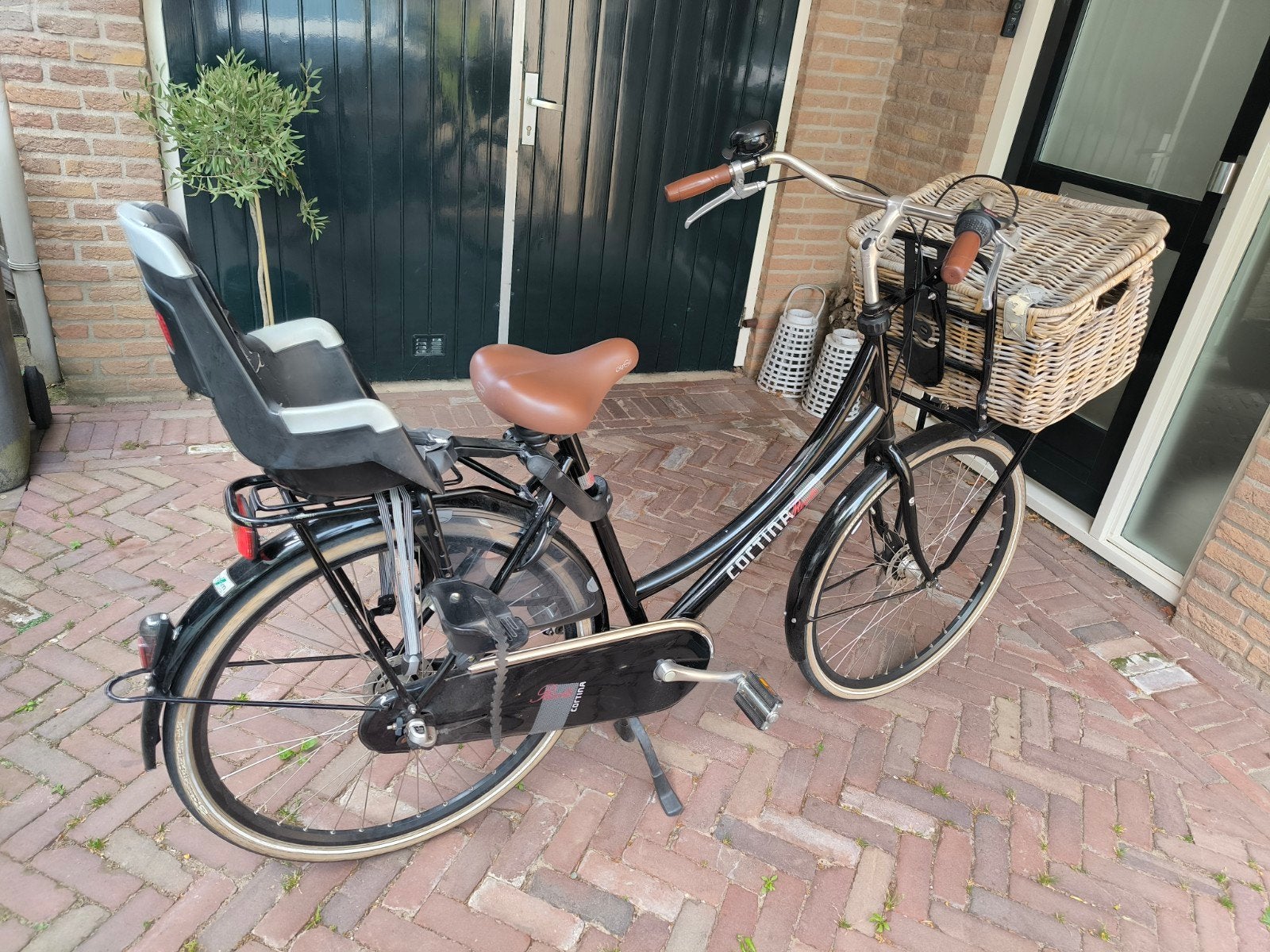 Zwarte Cortina damesfiets, Gebruikt, Versnellingen, 50 tot 53 cm, Trommelrem