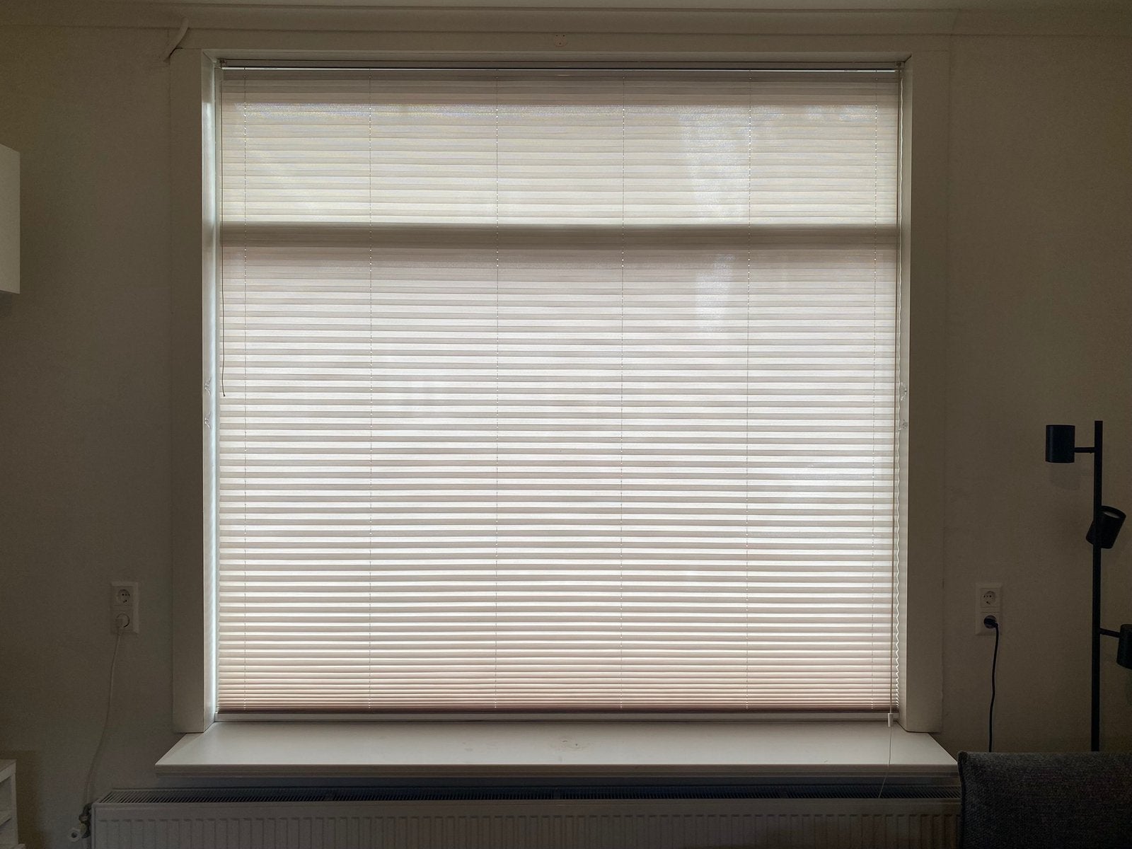 Plisségordijn beige, Huis en Inrichting, Ophalen, Zo goed als nieuw, Beige