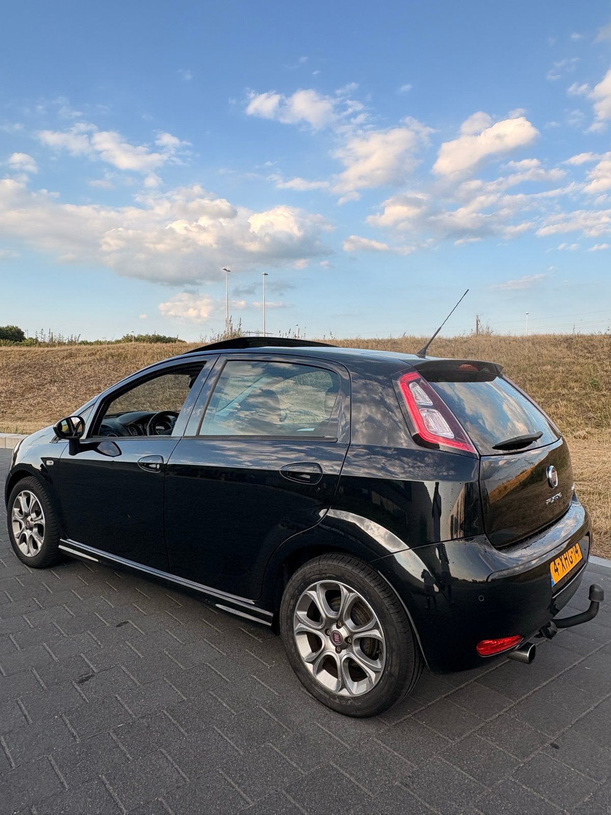 Fiat Punto 0.9 Twinair 74KW 5DR 2014 Zwart, Voorwielaandrijving, Stof, Zwart, 100 pk
