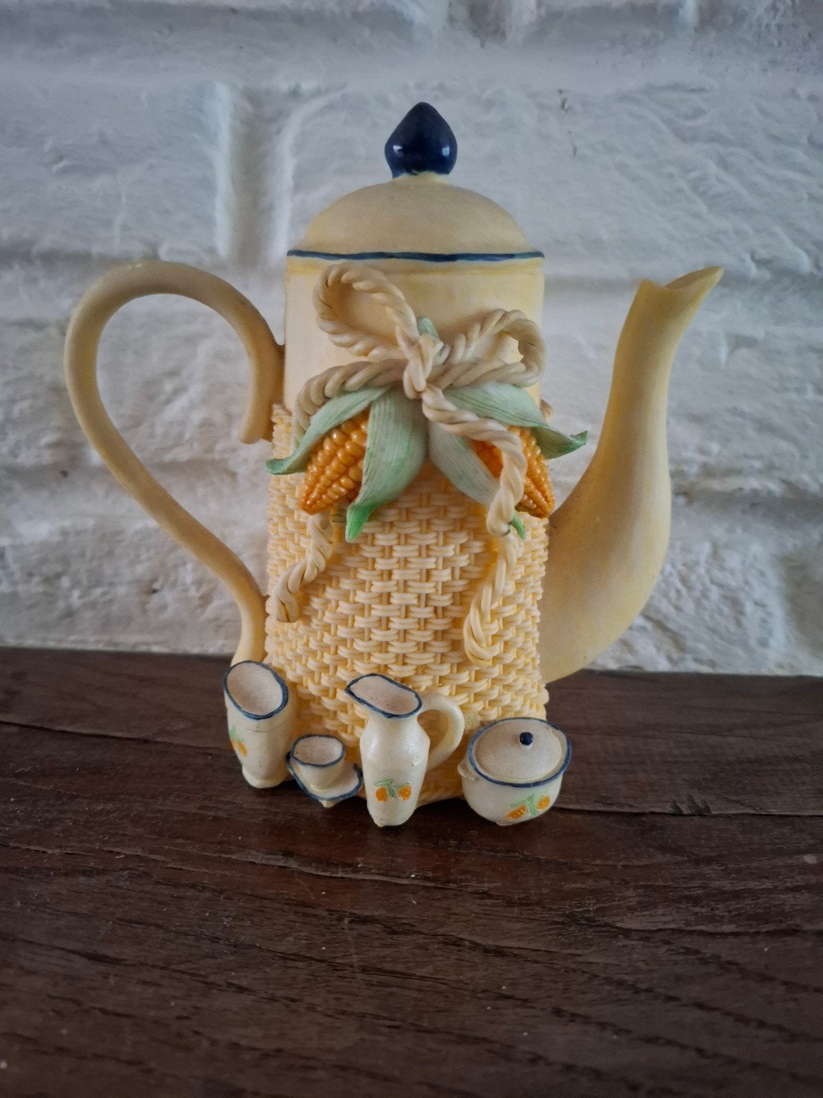 Vintage hard kunststof decoratief kannetje. H 16 cm. Vaasje., Ophalen of Verzenden