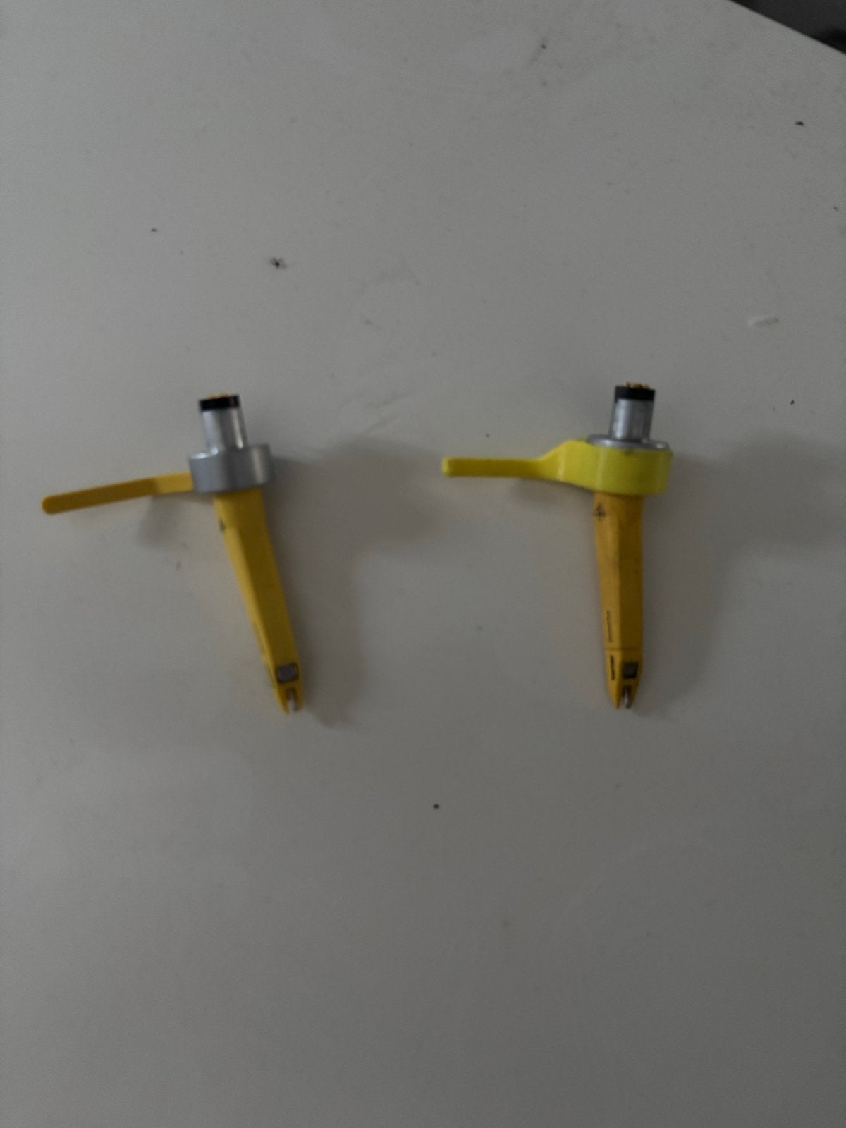 2x Element of Naald voor Platenspeler tonar banana, Ophalen of Verzenden, Gebruikt, Platenspeler-onderdeel, Overige merken