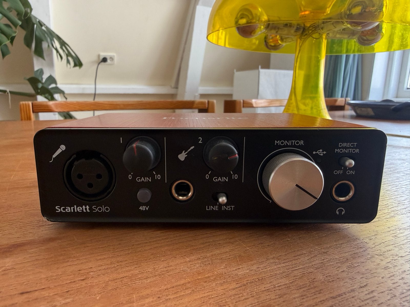 Focusrite Scarlett Solo 2nd Gen Audio Interface, Ophalen of Verzenden, Zo goed als nieuw