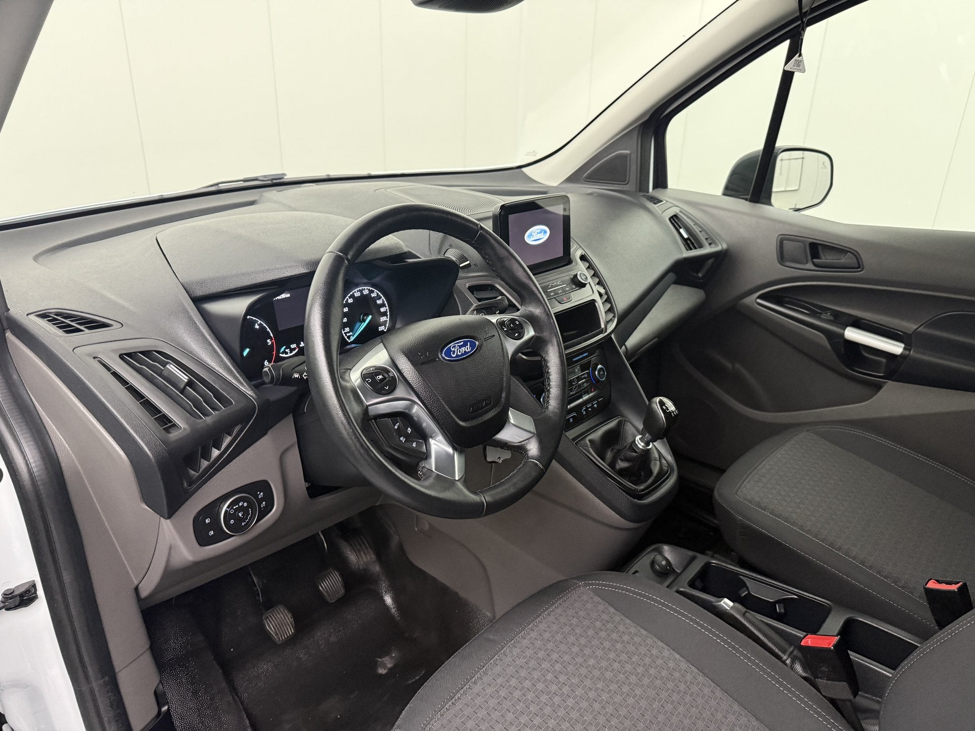 Ford Transit Connect 120Pk Lang | Werkplaatsinrichting | Nav, Stof, Gebruikt, 1470 kg, Wit