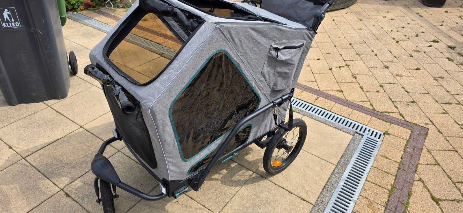 Te koop wandelwagen voor de hond en ook voor achter de fiets, Ophalen of Verzenden, Zo goed als nieuw, Hondenkar