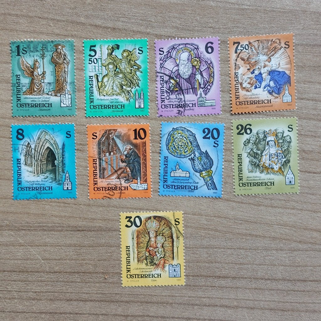 Oostenrijk  Kunst in kloosters (op 2 foto,s), Ophalen of Verzenden, Gestempeld