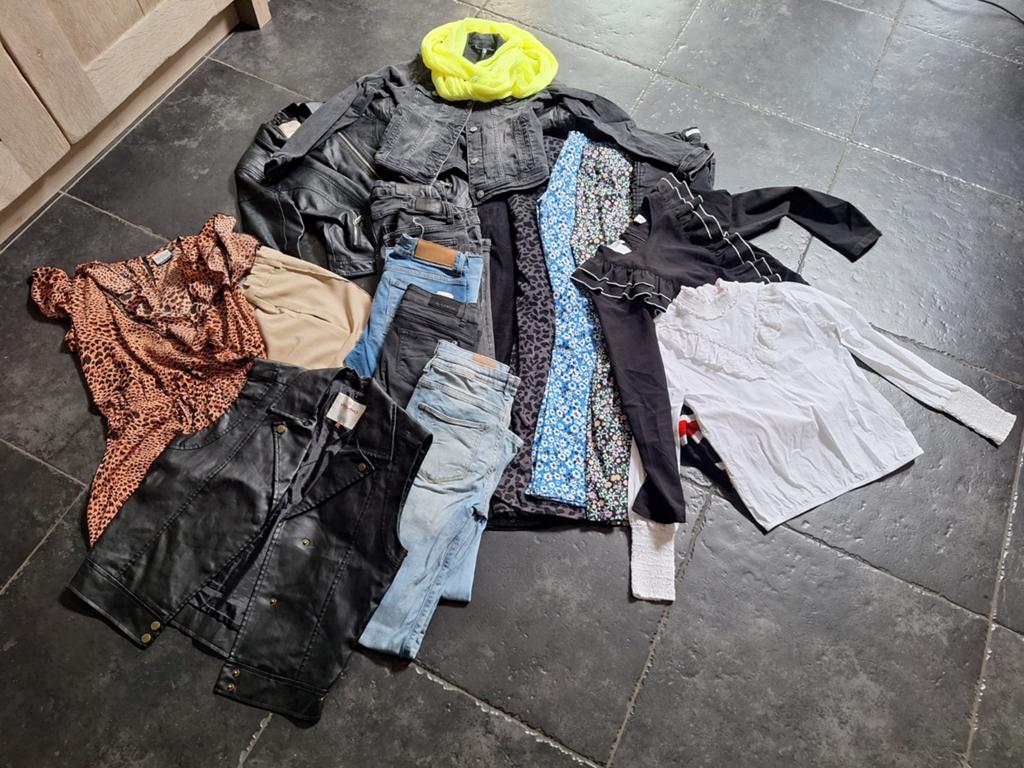 Pakket meisjeskleding maat 152, Ophalen of Verzenden, Zo goed als nieuw, Meisje, Broek