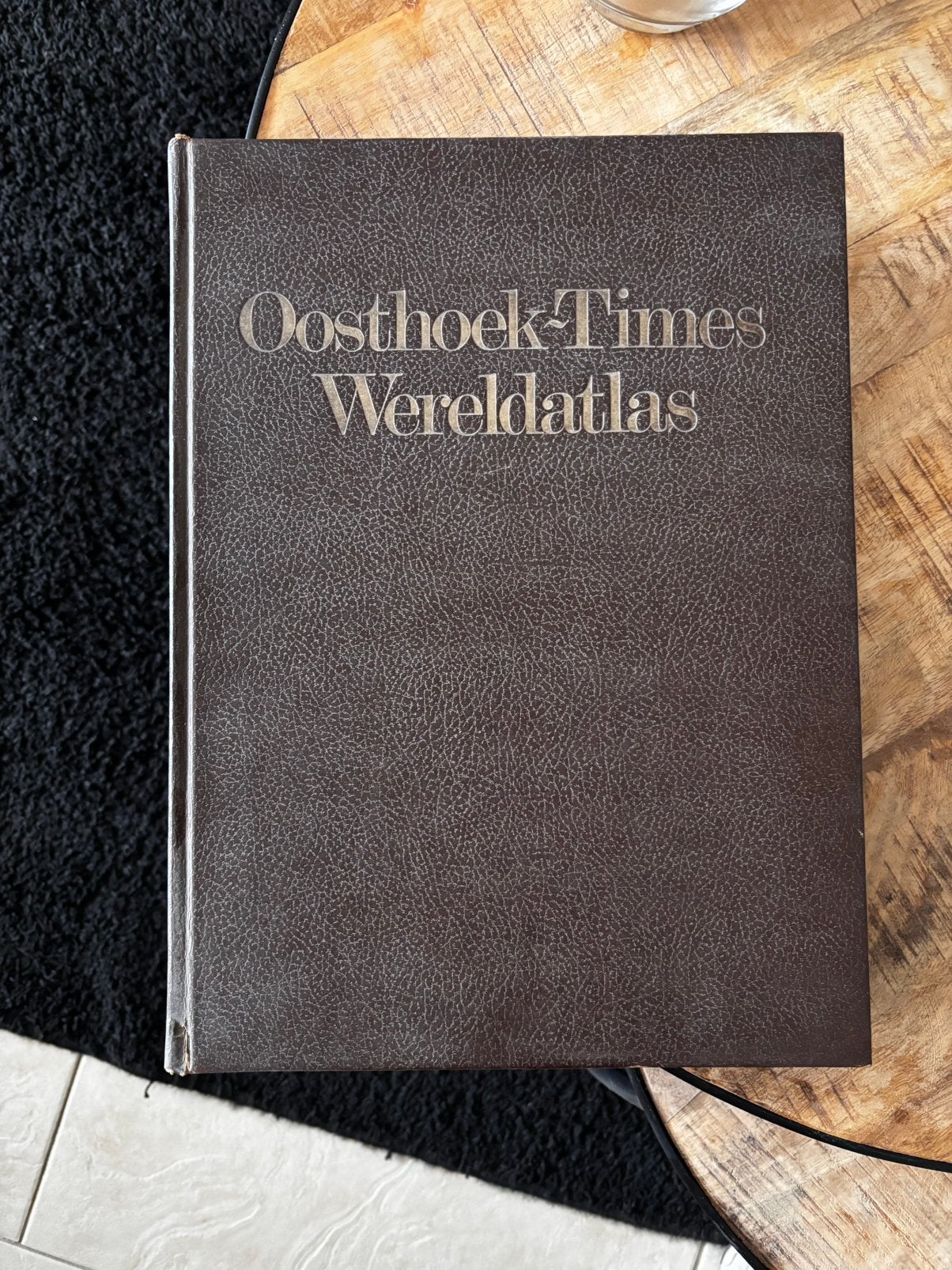 Grote vintage wereldatlas Oosthoek-Times, hardcover, Boeken, Ophalen, 1800 tot 2000, Wereld, Landkaart