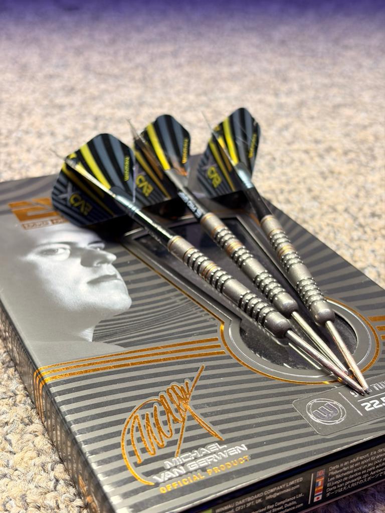 Dartpijlen MvG Evo X, Ophalen of Verzenden, Zo goed als nieuw, Pijlen