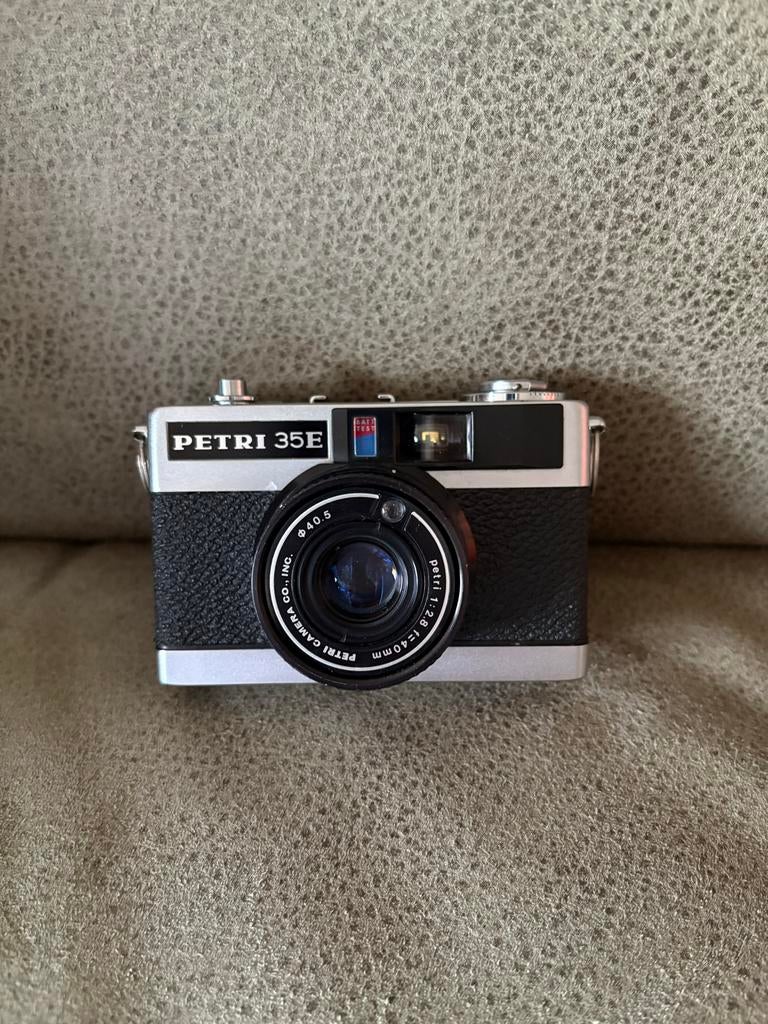 Petri 35E fotocamera met Agfatronic flitser, Ophalen of Verzenden, Gebruikt, Compact, Overige Merken