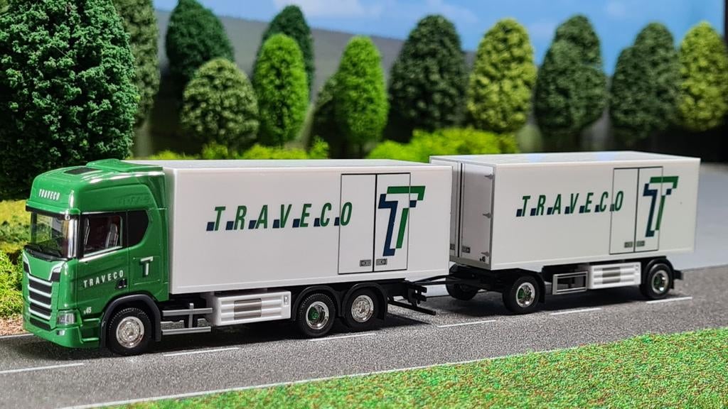 021 Herpa Traveco CH Scania koelcombinatie, Ophalen of Verzenden, Nieuw, Bus of Vrachtwagen, Herpa