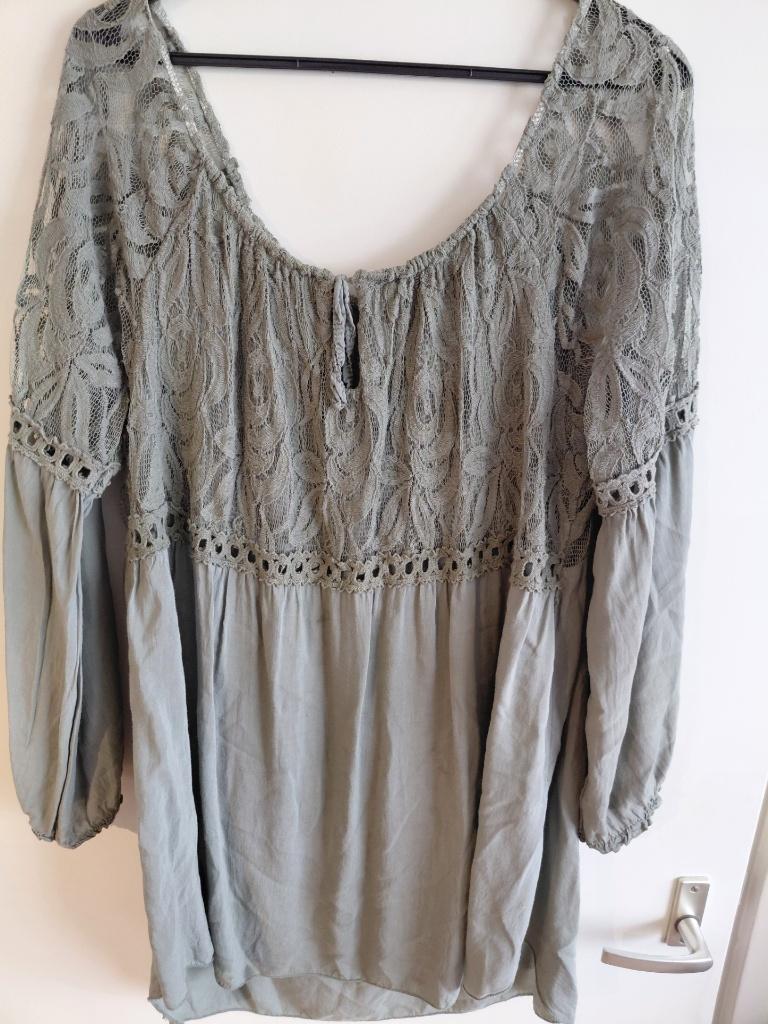Top mtL opengewerkt groen, Kleding | Dames, Tops, Maat 46/48 (XL) of groter, Ophalen of Verzenden, Zo goed als nieuw, Lange mouw