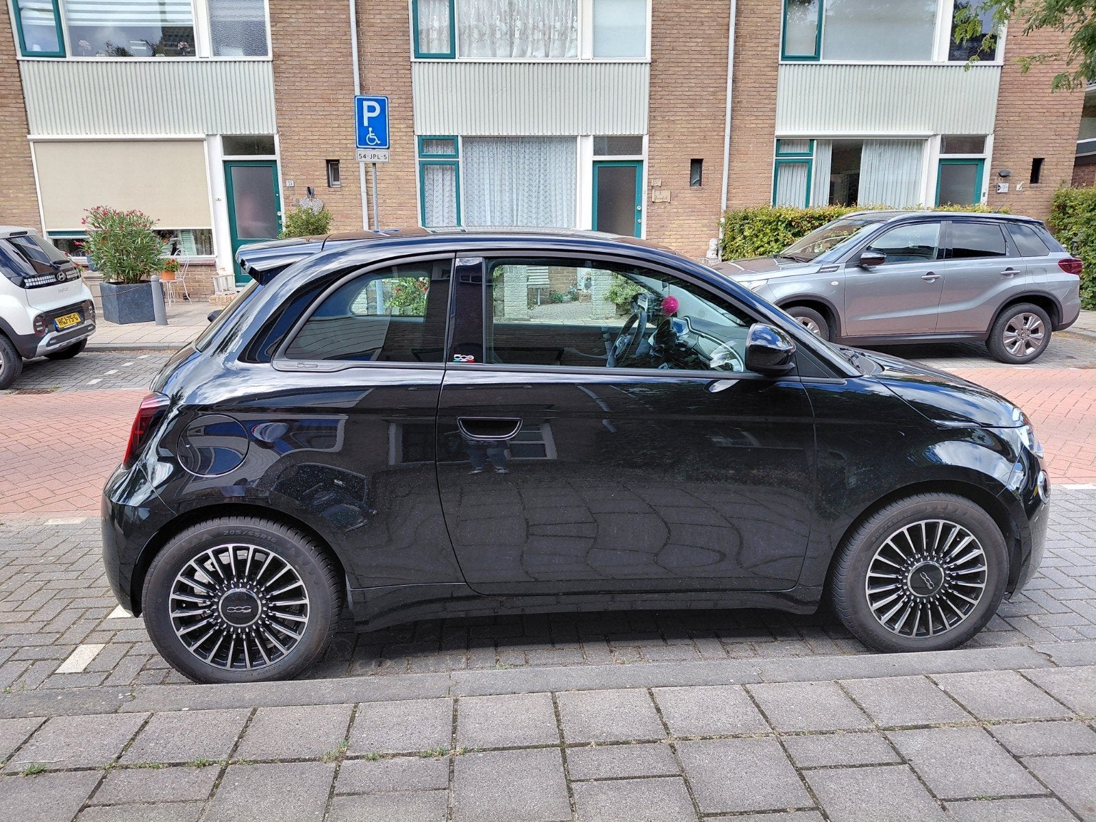 Fiat 500E, Action uit 2022 met lage km, Auto's, USB, Zwart, Elektrisch, Particulier