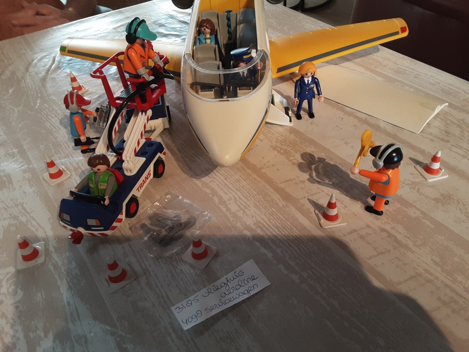 3185 vliegtuig met 4098 servicewagen, Kinderen en Baby's, Speelgoed | Playmobil, Complete set, Voertuig, Ophalen of Verzenden