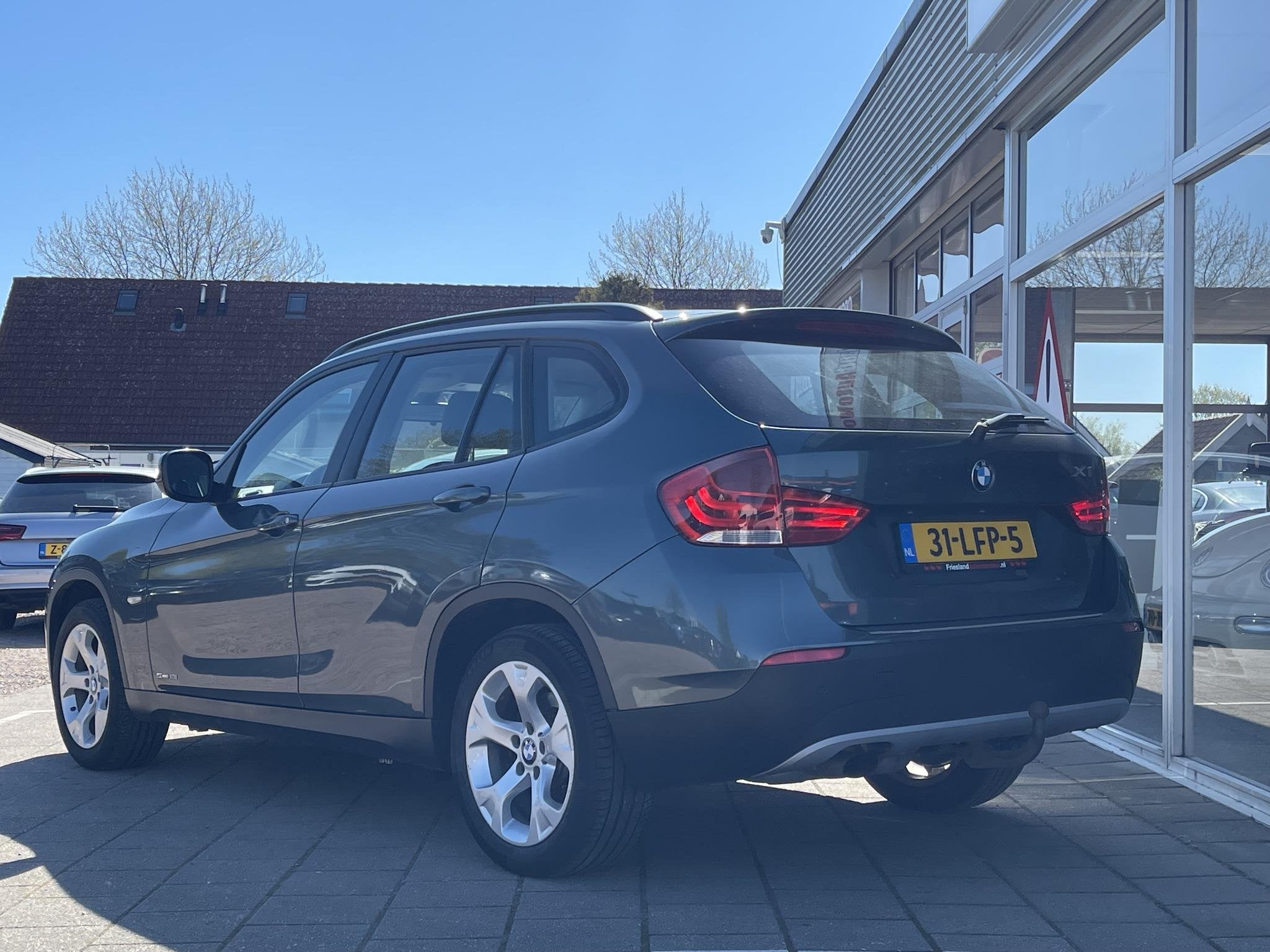 BMW X1 sDrive18i Executive /Clima/Cruise/Trekhaak/APK 04-202, Auto's, BMW, X1, Euro 5, 4 cilinders, Parkeersensor