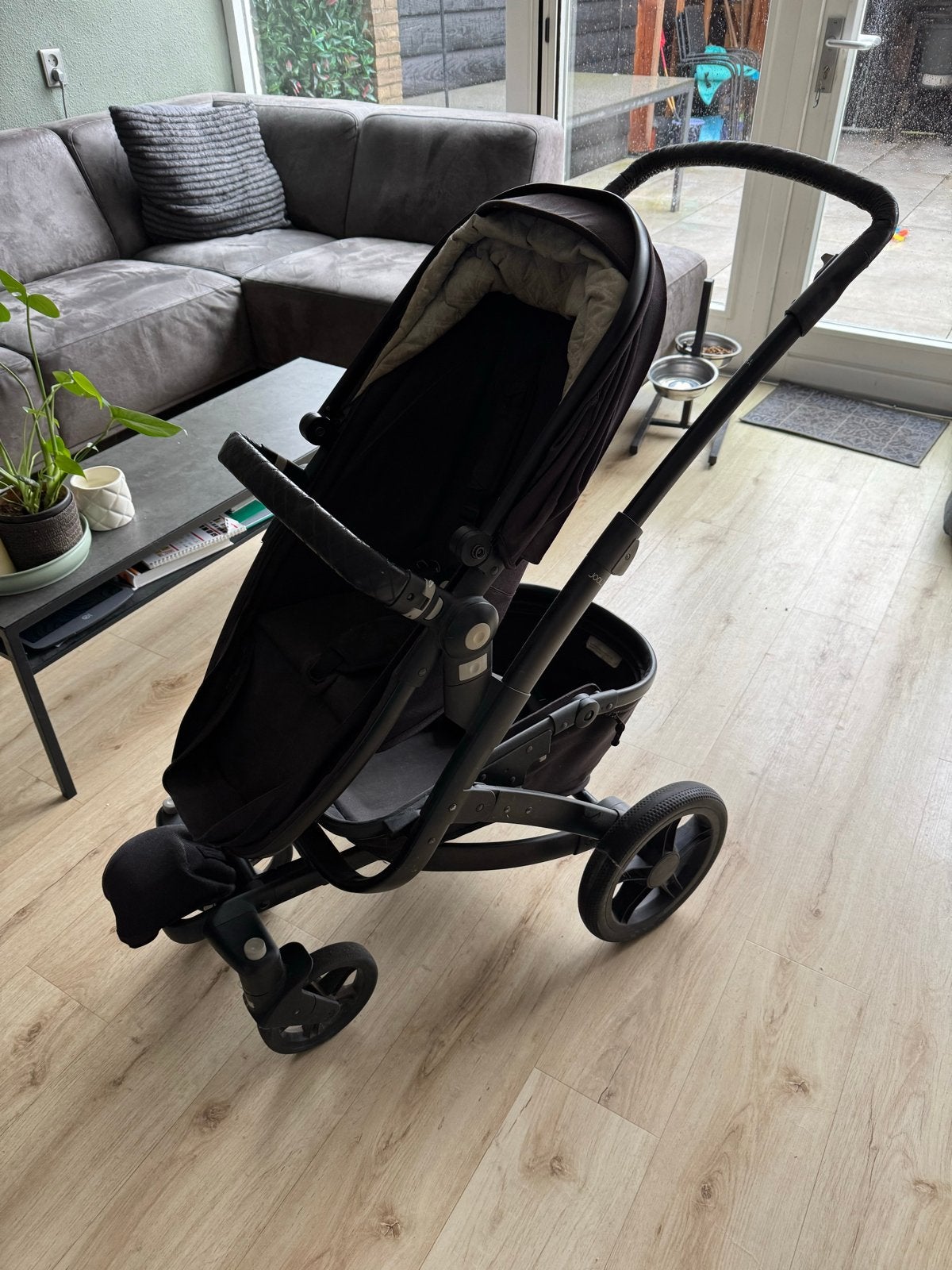 Joolz GEO zwart compleet: wieg, zitje & Maxi Cosi, Gebruikt, Combiwagen, Met autostoeltje, Ophalen