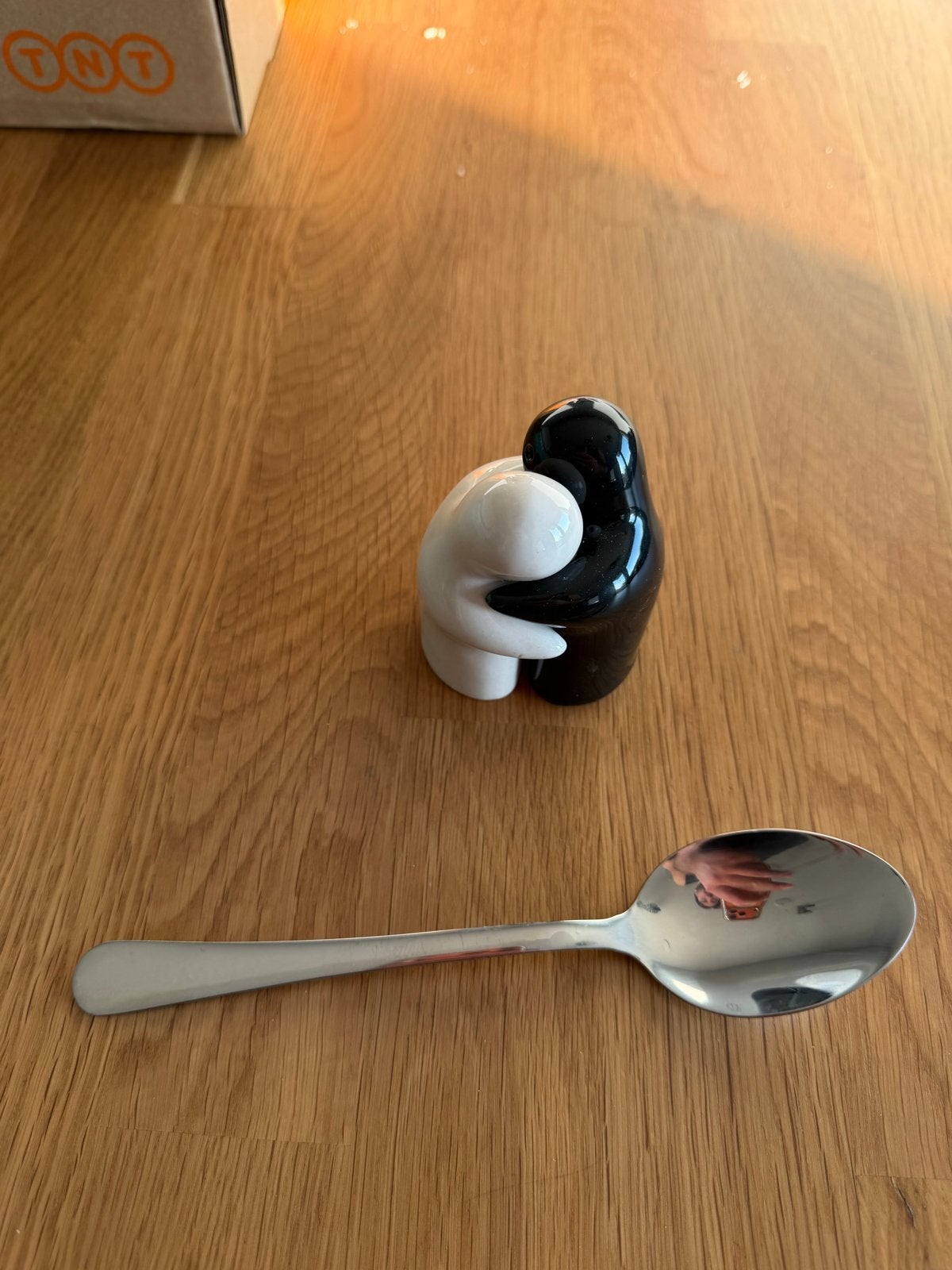 Leuke peper- en zoutvaatjes in de vorm van poppetjes, Ophalen, Overige typen, Nieuw, Zwart