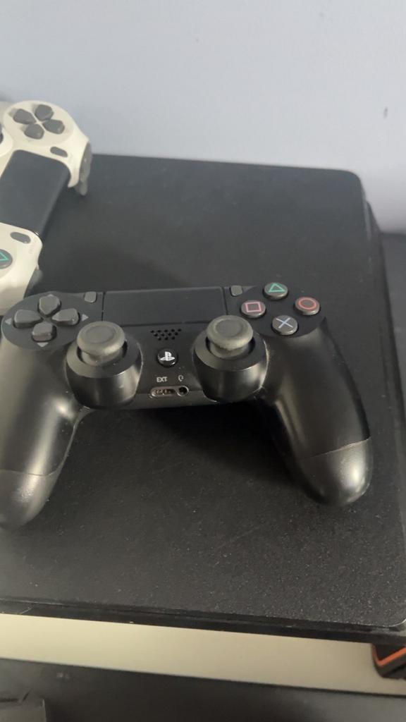 PlayStation 4 DualShock 4 Controller - Zwart en Wit, Spelcomputers en Games, Spelcomputers | Sony PlayStation Consoles | Accessoires