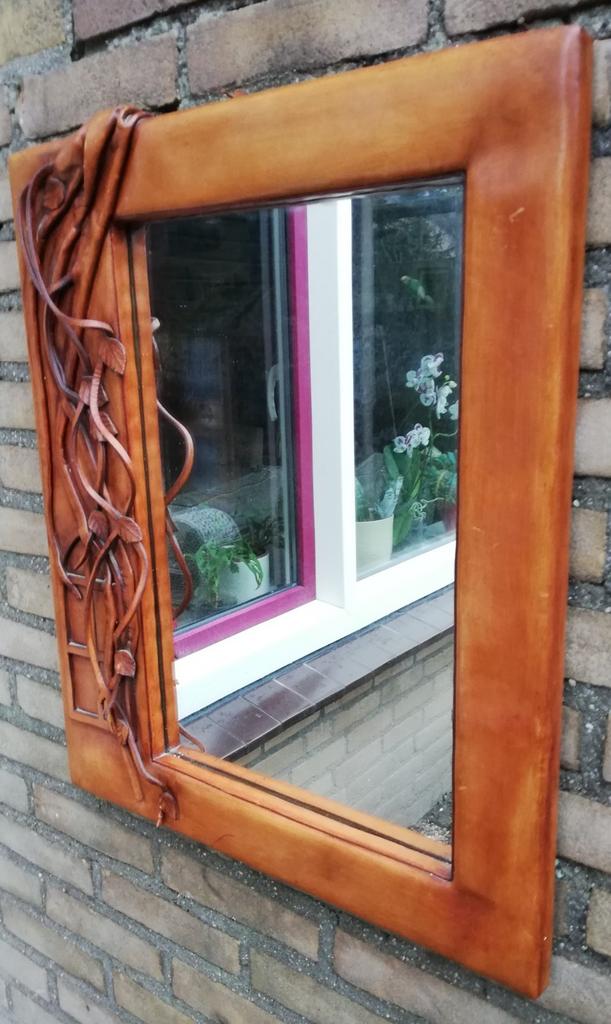 Spiegel. Kader leer. Floraal. 51/61 cm., Ophalen, Zo goed als nieuw, Minder dan 100 cm, Rechthoekig