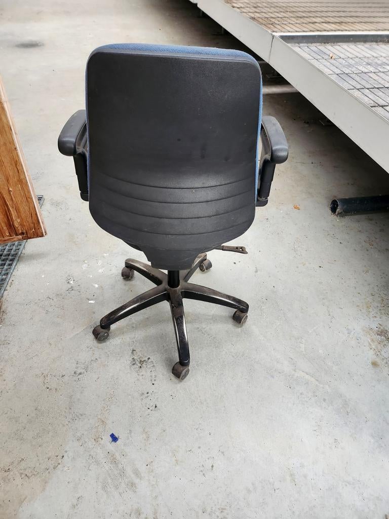 Gebruikte Bureaustoel - Comfortabel en Functioneel, Huis en Inrichting, Bureaustoelen, Gebruikt, Bureaustoel, Blauw, Ophalen
