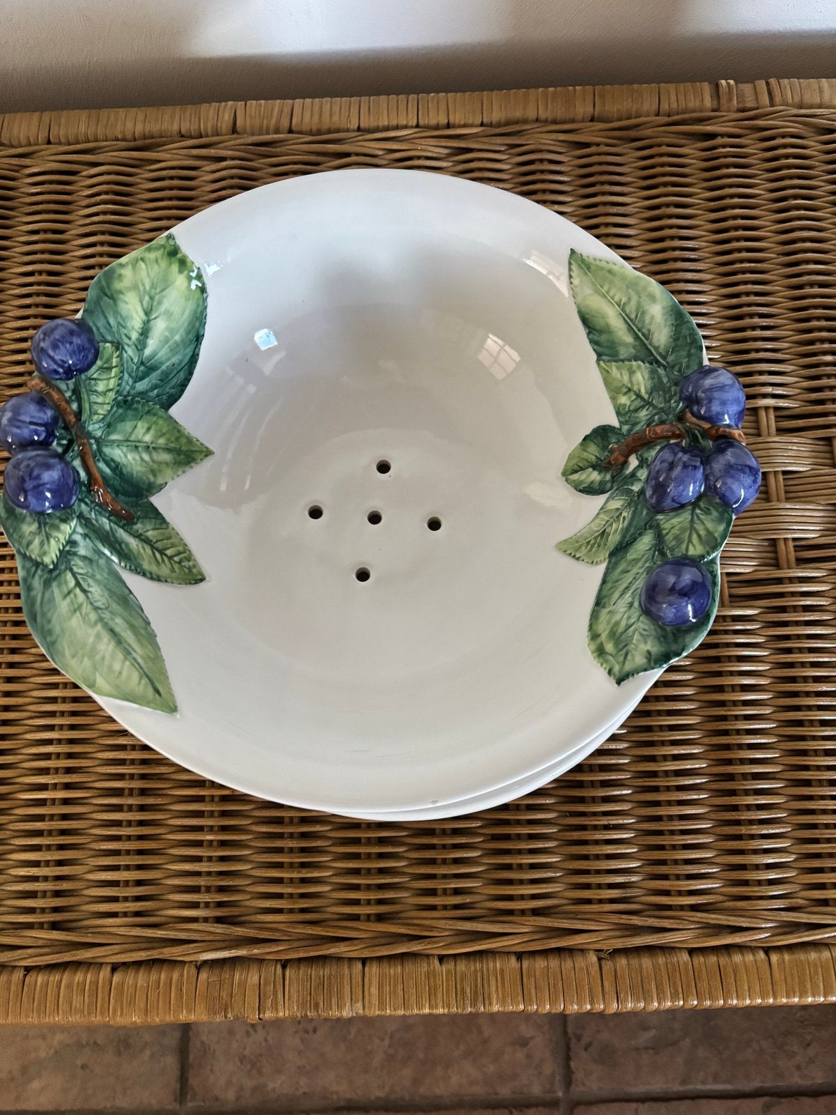Aardewerken fruitschaal met bessen decoratie, Ophalen, Landelijk/Boerenbont, Aardewerk, Schaal of Schalen