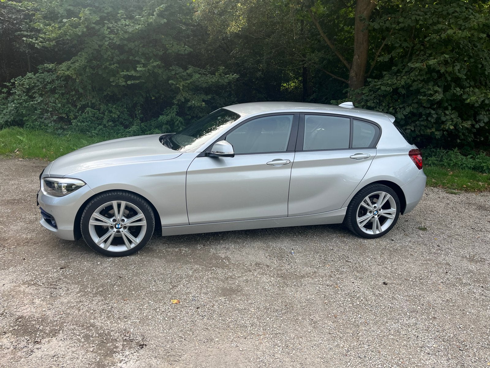 BMW 1-Serie 118i sportline aut. 136 Pk, Auto's, Metallic lak, 650 kg, Particulier, 3 cilinders