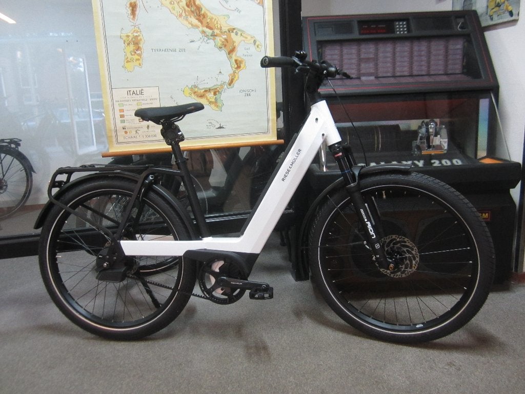 Riese en Muller Nevo twv 6199 euro    Nieuw, Ophalen, Nieuw, Overige merken