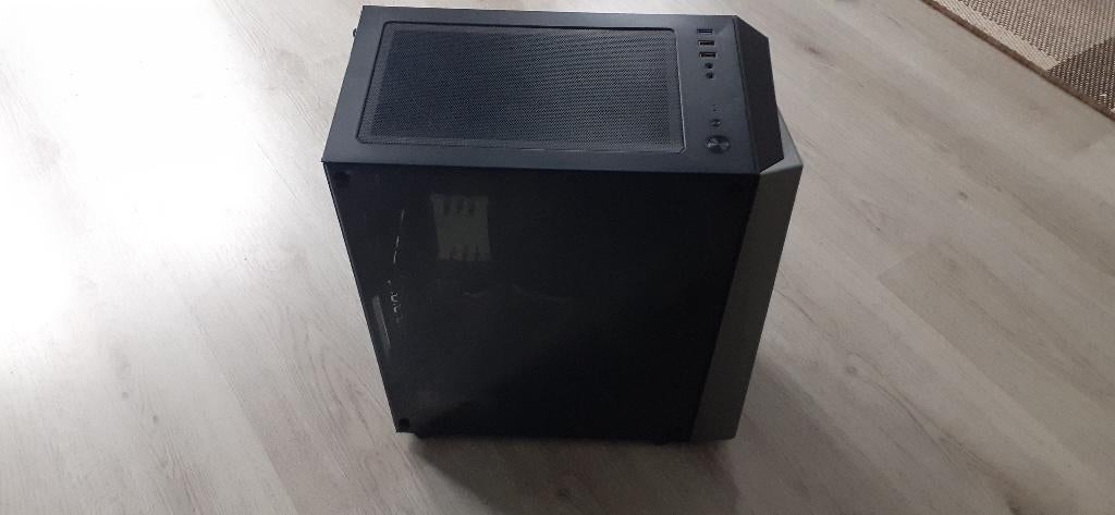 pc kast, Ophalen, Gebruikt, Onbekend, SSD