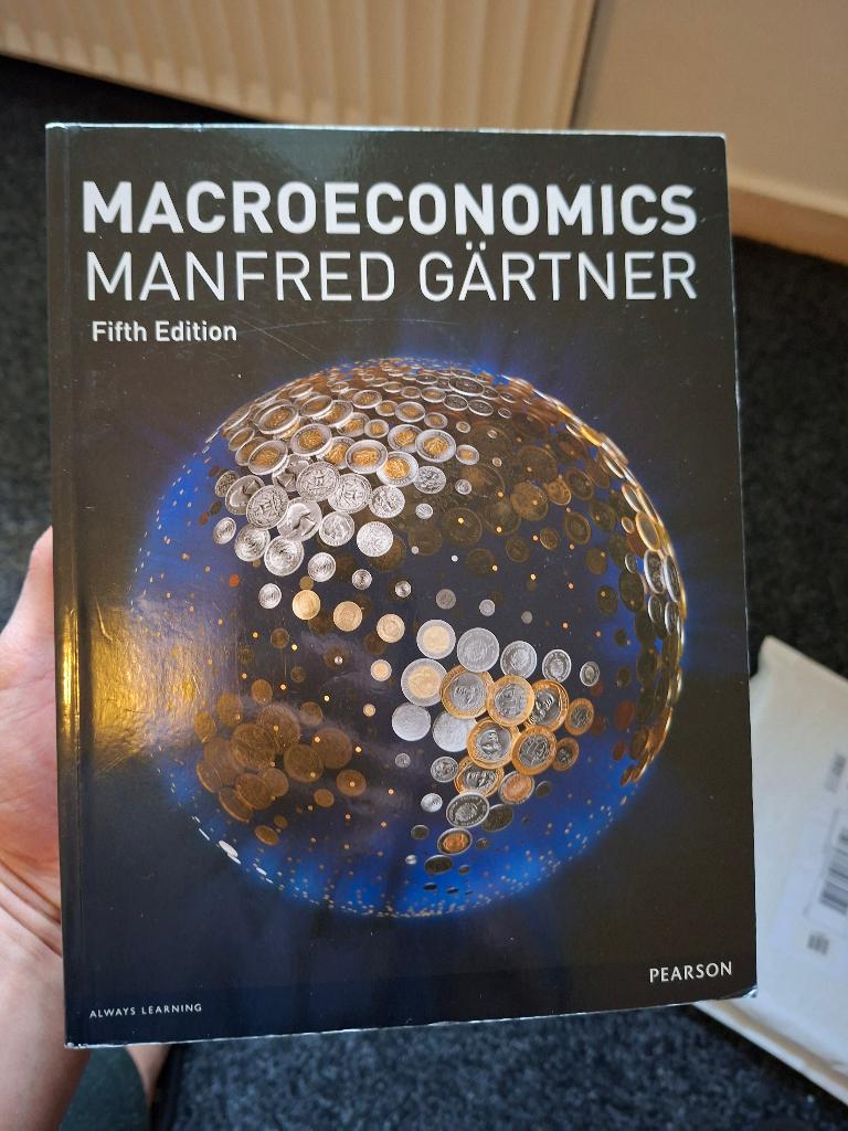 Macroeconomics – Manfred Gärtner (5th ed.), Ophalen of Verzenden, Beta, Gelezen, WO