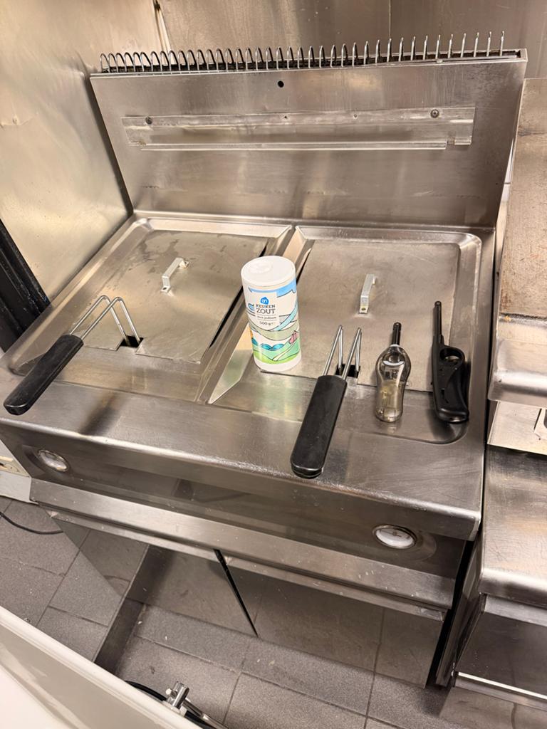 Professionele RVS Duo-Friteuse op gas - Gebruikt, Witgoed en Apparatuur, Frituurpannen, 2 tot 3 liter, Ophalen, Gebruikt, Duo-friteuse