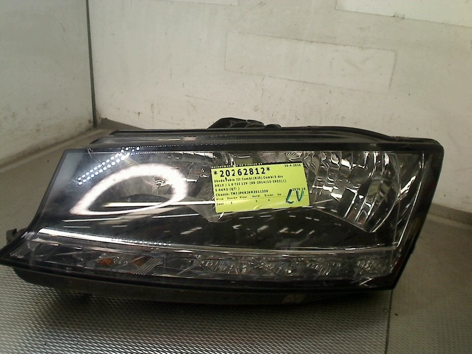 Koplamp Links Skoda Fabia III Combi (NJ5) 2020 6v1941015d, Info@skoda-auto.de, Skoda, Škoda Auto Deutschland GmbH, Gebruikt