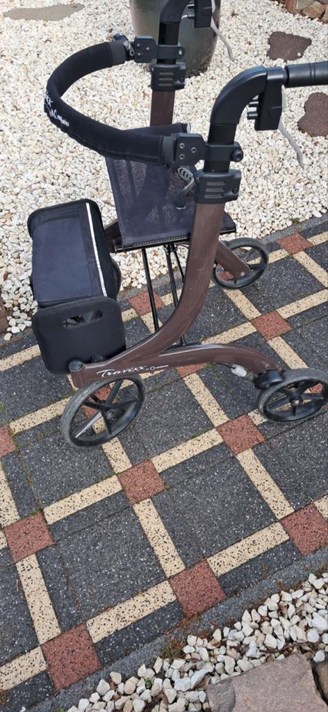 Travixx Rollator, Diversen, Ophalen