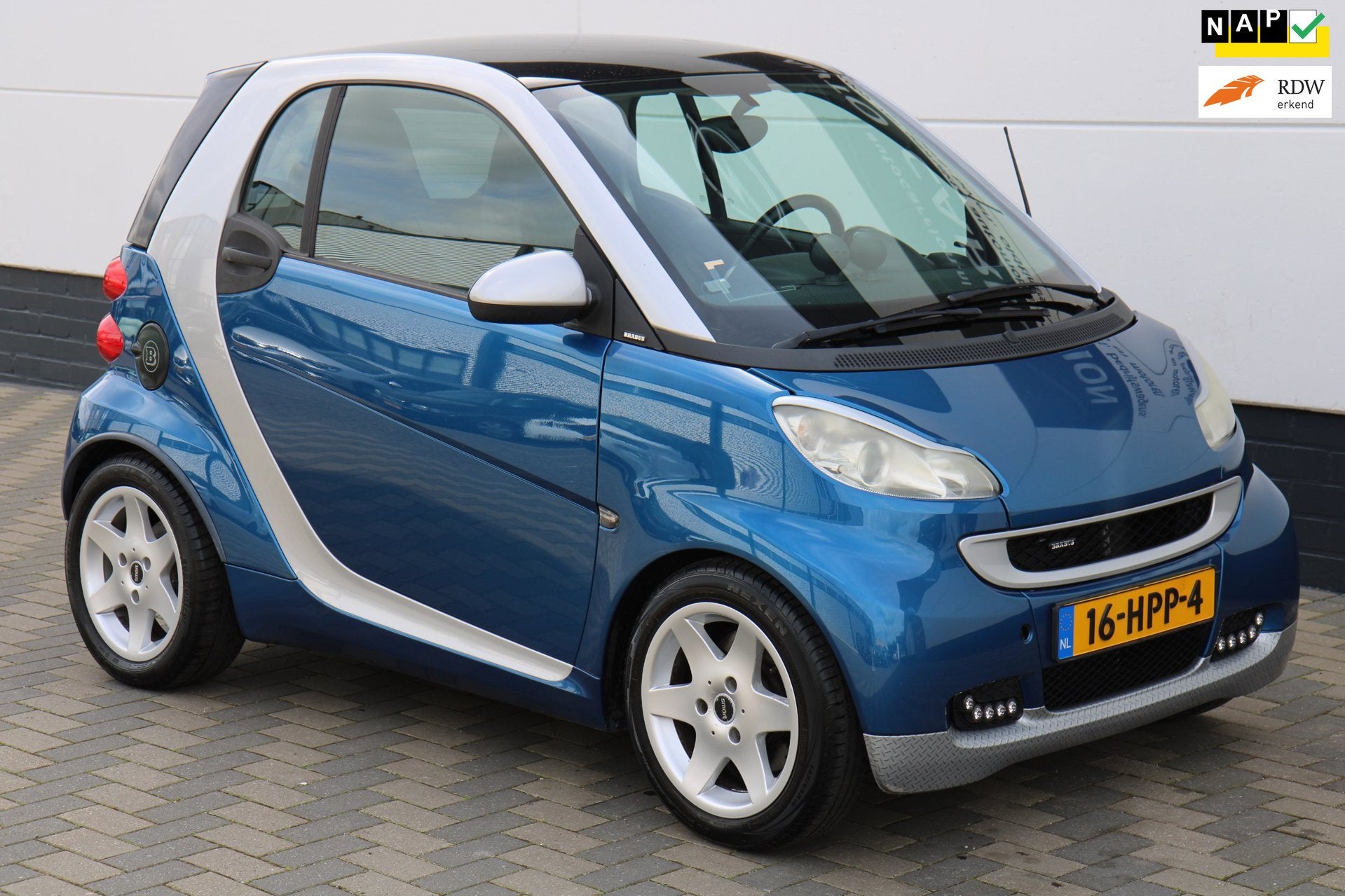 Smart Fortwo coupé 1.0 mhd Brabus Pano Airco NAP uniek !, Automaat, Achterwielaandrijving, Gebruikt, Zwart