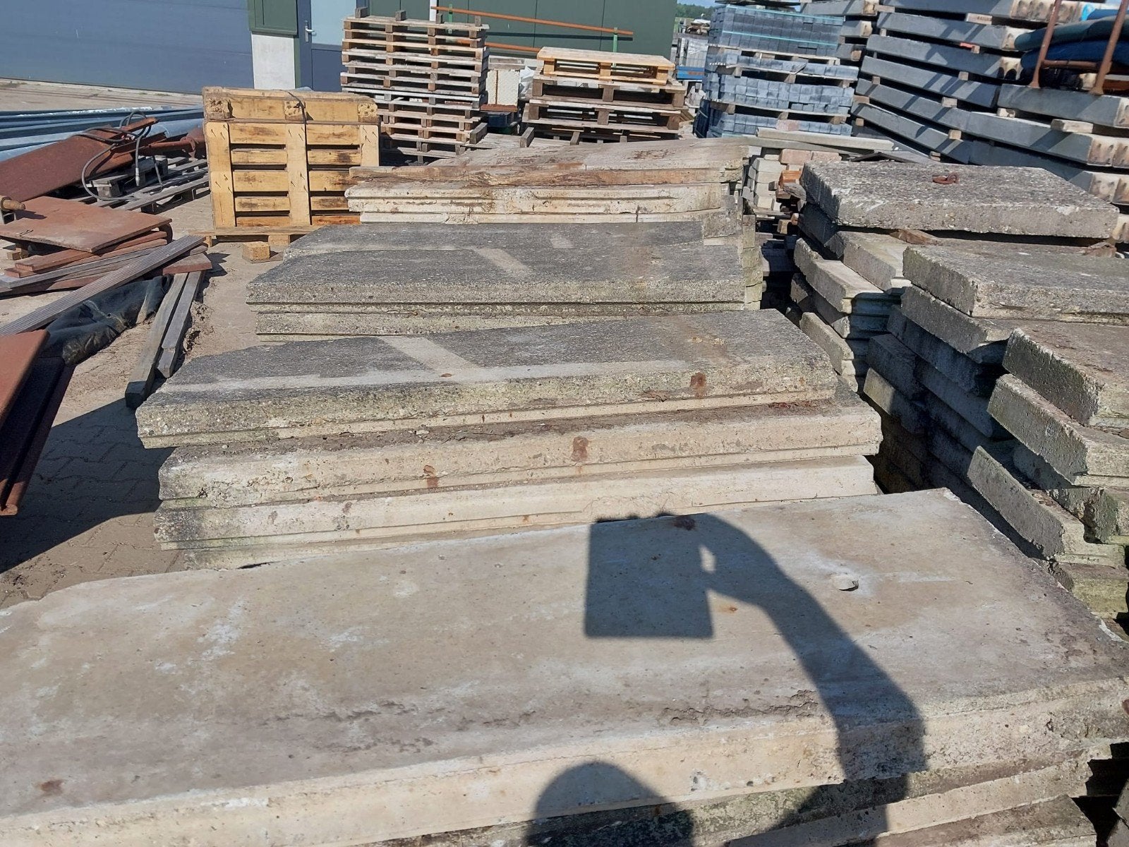 betonnen damwand, Ophalen