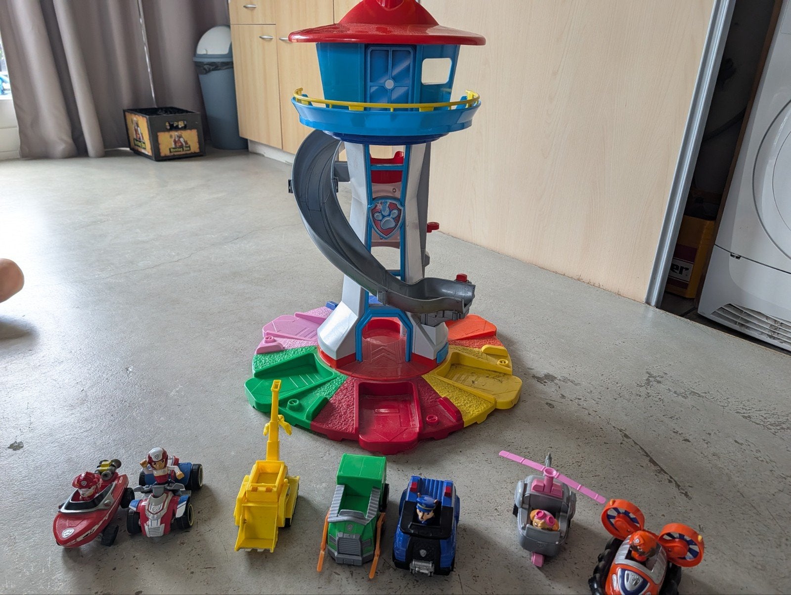 Paw Patrol Uitkijktoren met 6 voertuigen en figuren, Kinderen en Baby's, Speelgoed | Actiefiguren, Ophalen