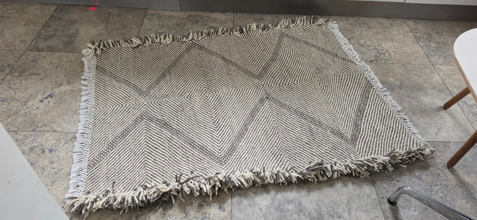 beige, bruingrijs wollen geweven kleed 1.60 x 1.20 meter, 100 tot 150 cm, Beige, Bohemian, Ophalen of Verzenden