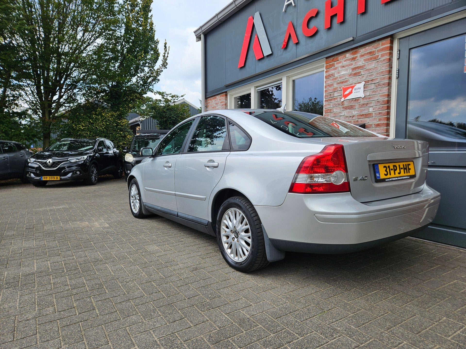 Volvo S40 1.8 Momentum Airco/Clima! Cruise Control! NAP! Inr, Auto's, Voorwielaandrijving, 125 pk, Gebruikt, 4 cilinders