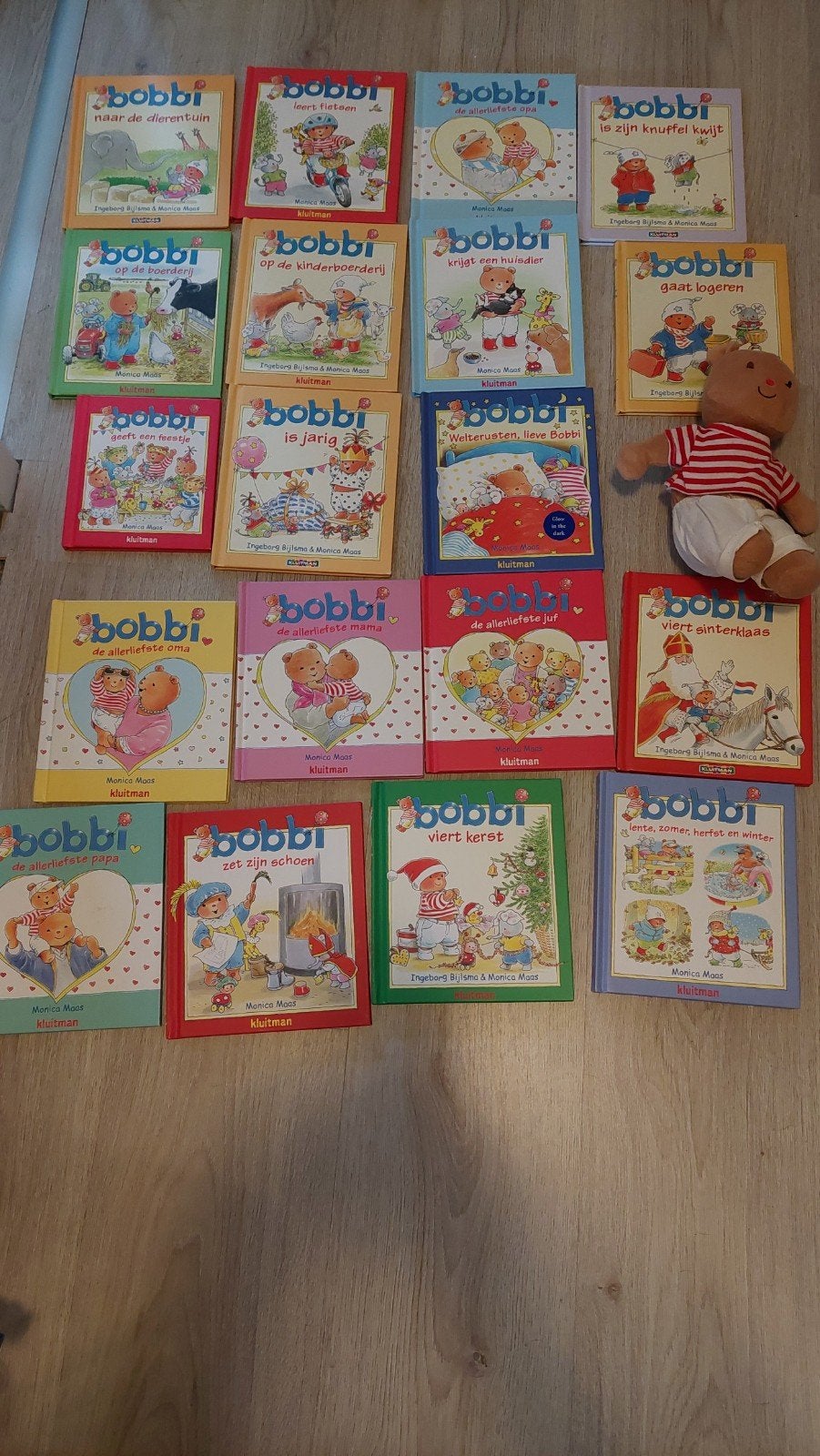 diverse boekjes Bobbi de beer en knuffel, Ophalen, Fictie algemeen
