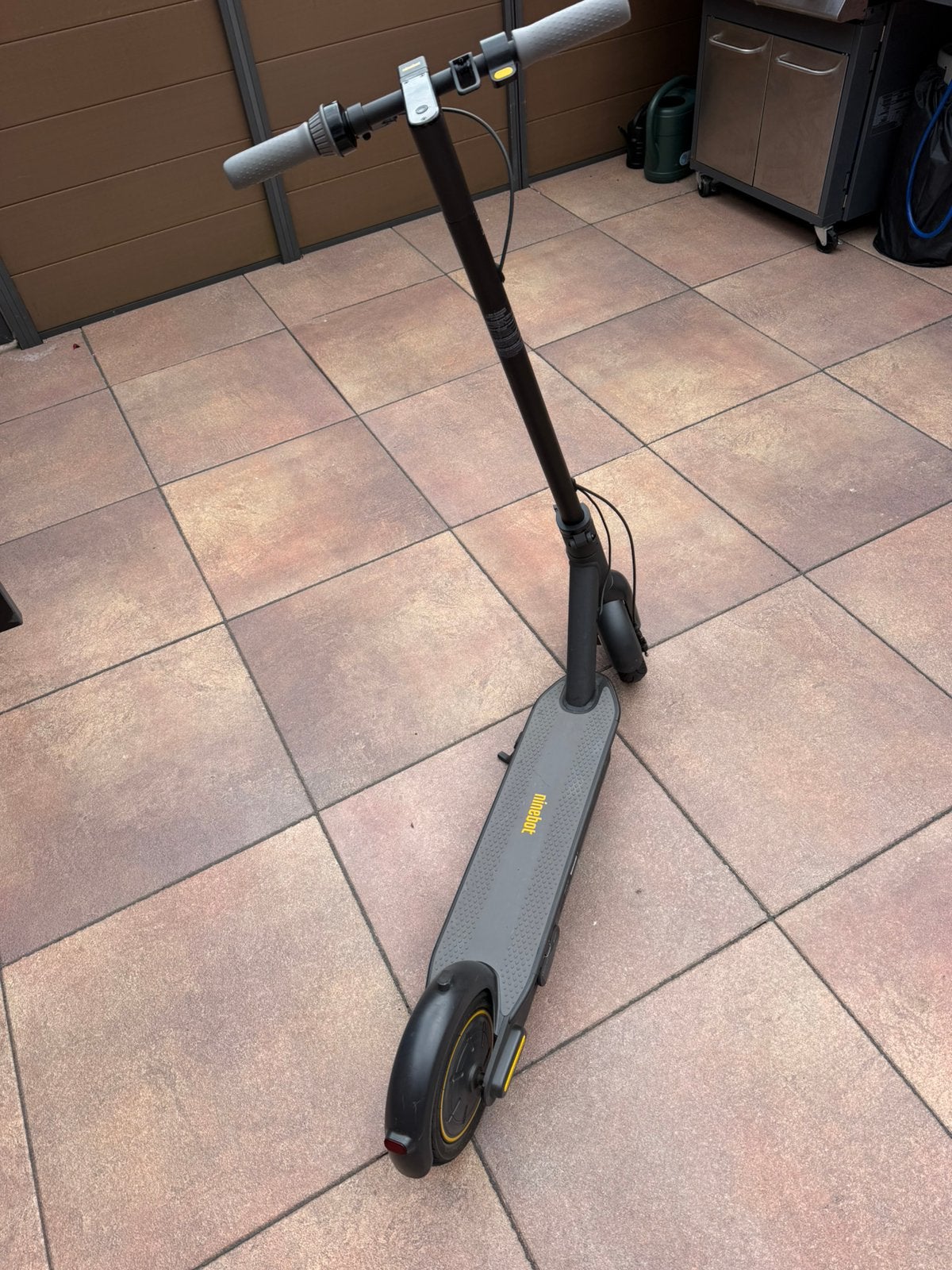 Ninebot g30 max, Ophalen of Verzenden, Zo goed als nieuw, Elektrische step (E-scooter)