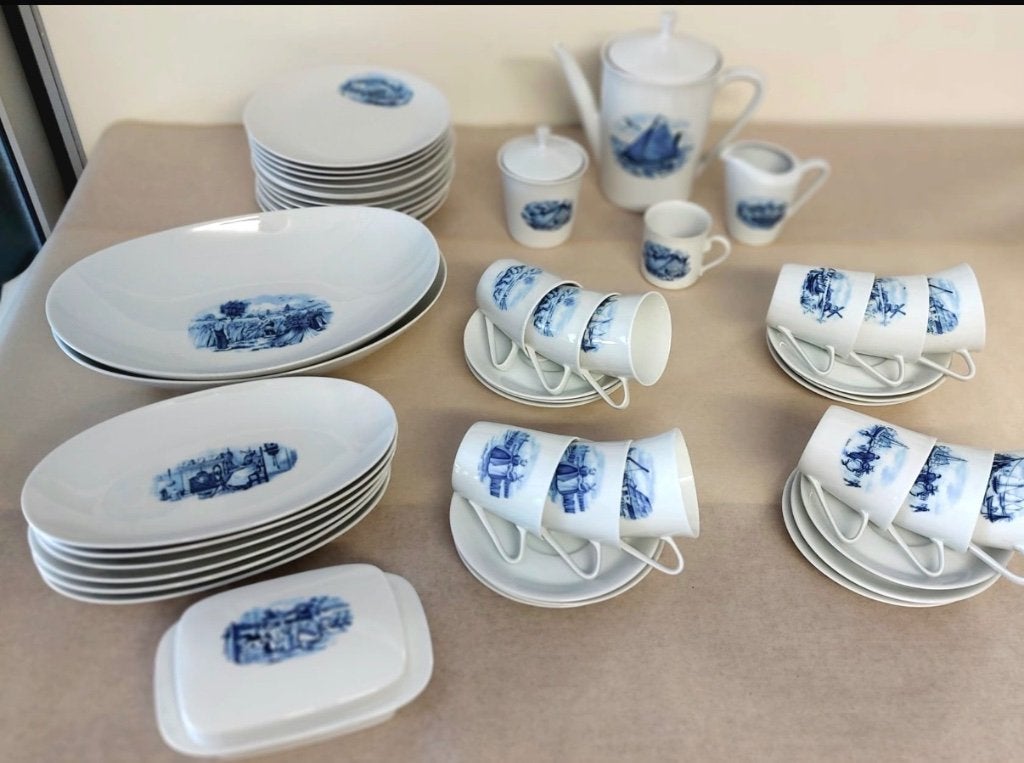 Mooi compleet  servies, Ophalen