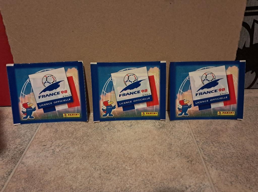 Panini WK France 98 3x packet danone nieuwstaat, Ophalen of Verzenden, Nieuw, Sticker