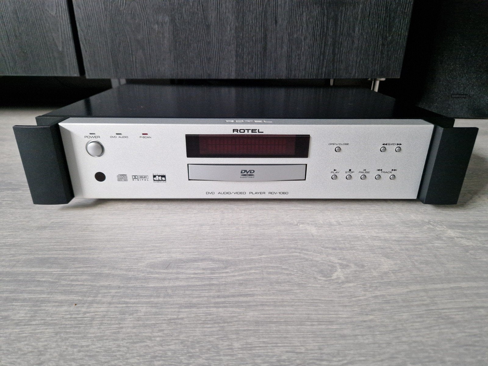 Rotel RDV-1060 - dvd/cd-speler - klepje gaat niet open, Ophalen of Verzenden, Overige merken