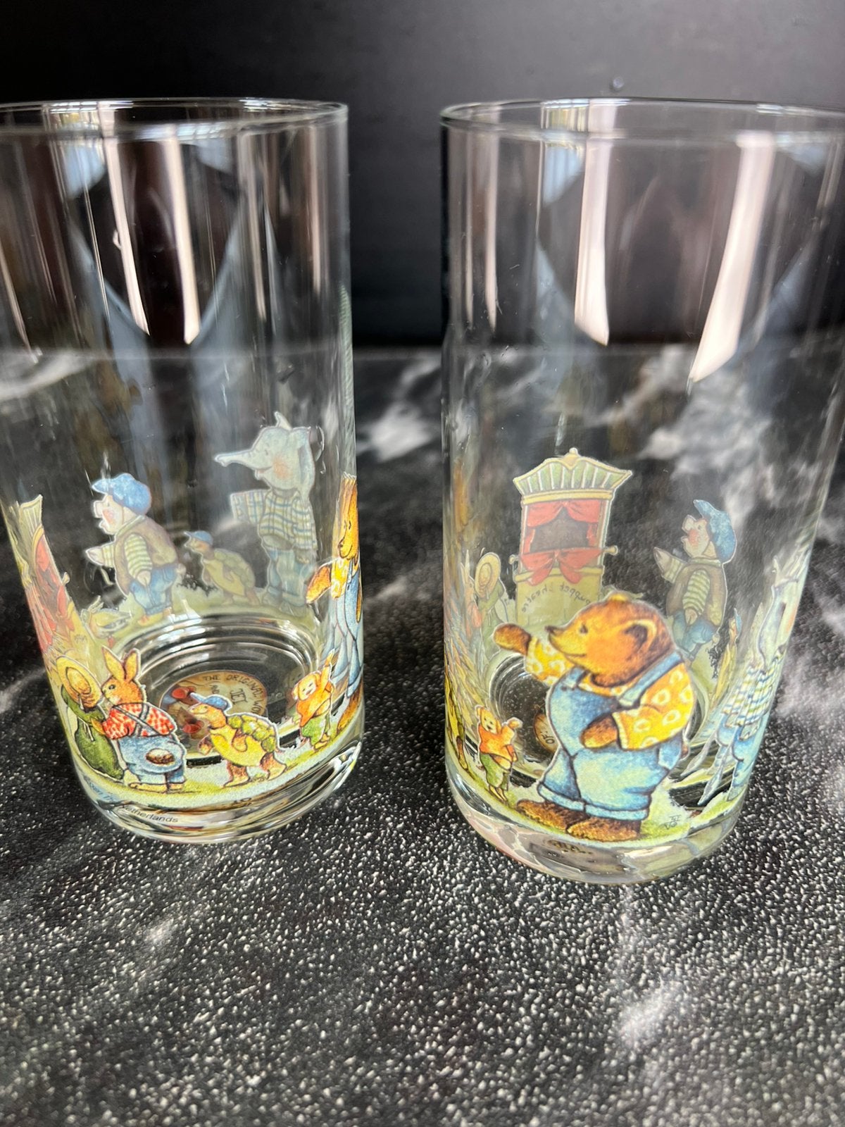 Vintage glazen The World of Jet & Company 2 stuks, Ophalen of Verzenden, Zo goed als nieuw