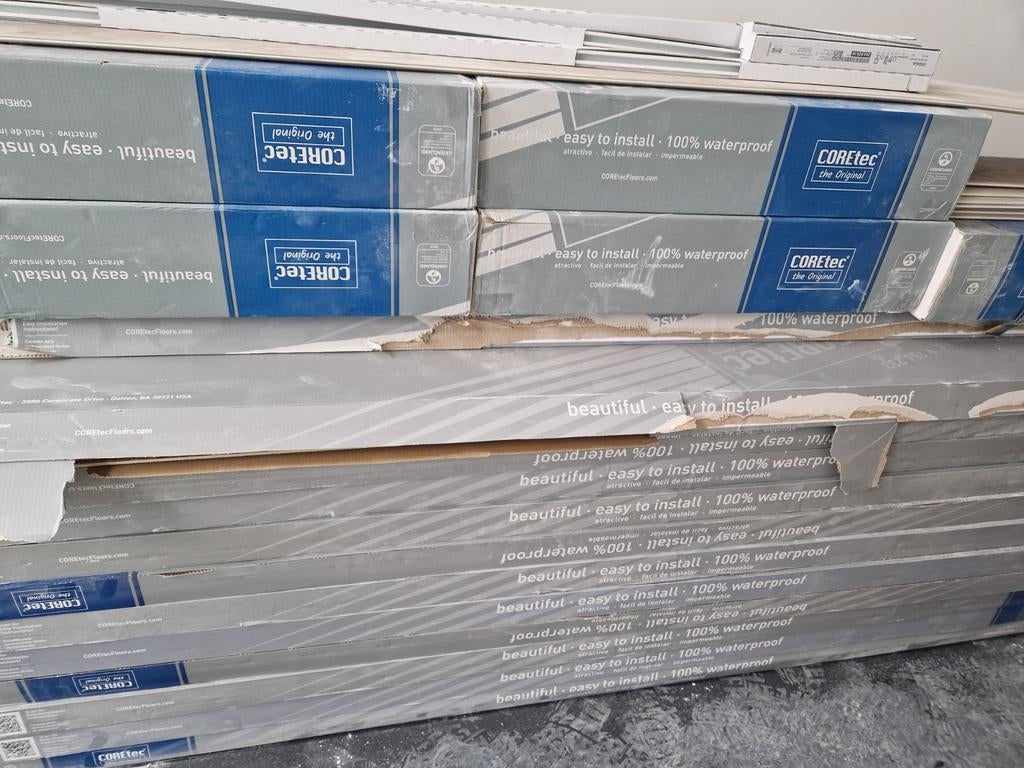 Nieuwe PVC laminaat brede stroken click vloer 57.5 m2, Huis en Inrichting, Stoffering | Vloerbedekking, Ophalen