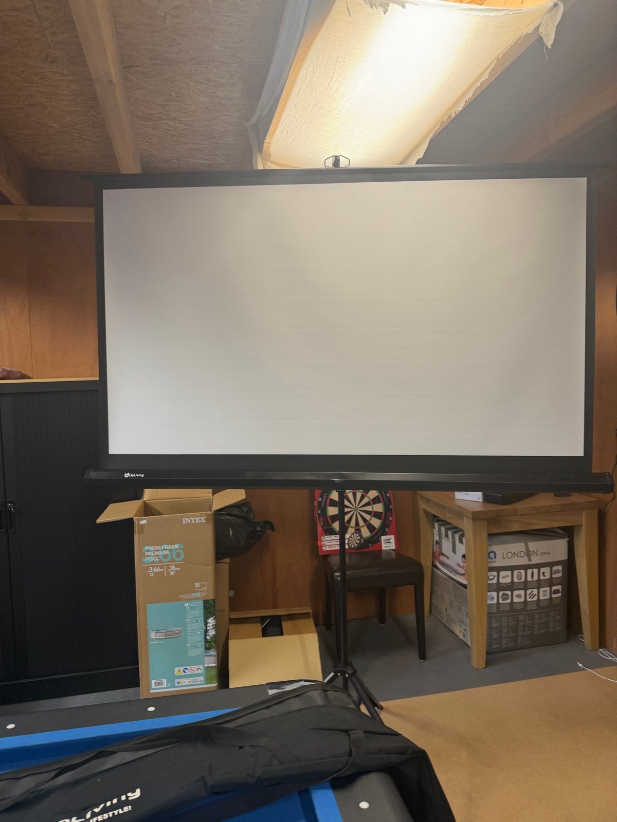 Upliving Projectiescherm met standaard - 100 inch, Ophalen, Handmatig, Zo goed als nieuw
