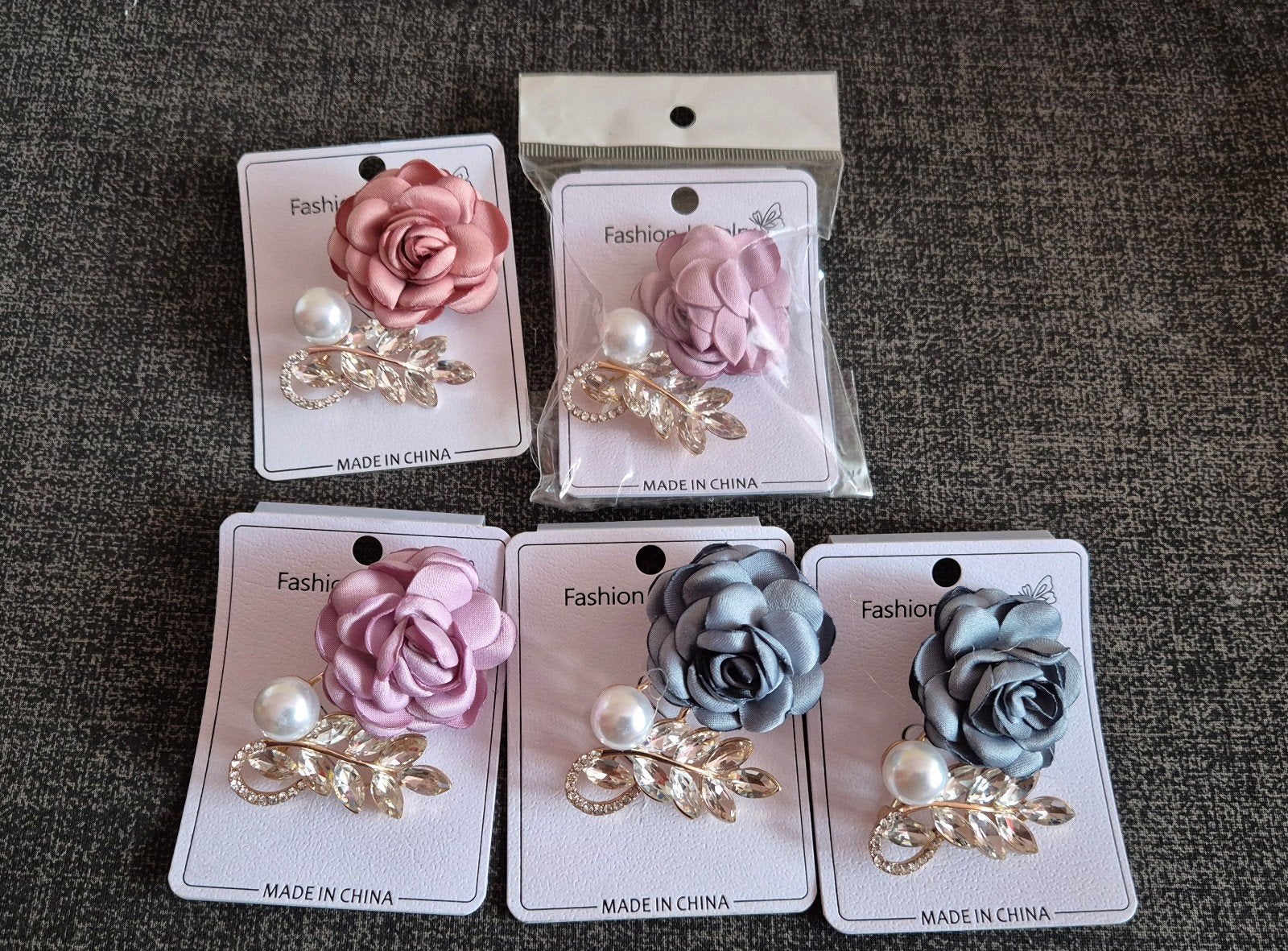 Set van 5 Broches met Strass, Parels en Stoffen Rozen, Ophalen of Verzenden, Nieuw, Overige typen, Overige
