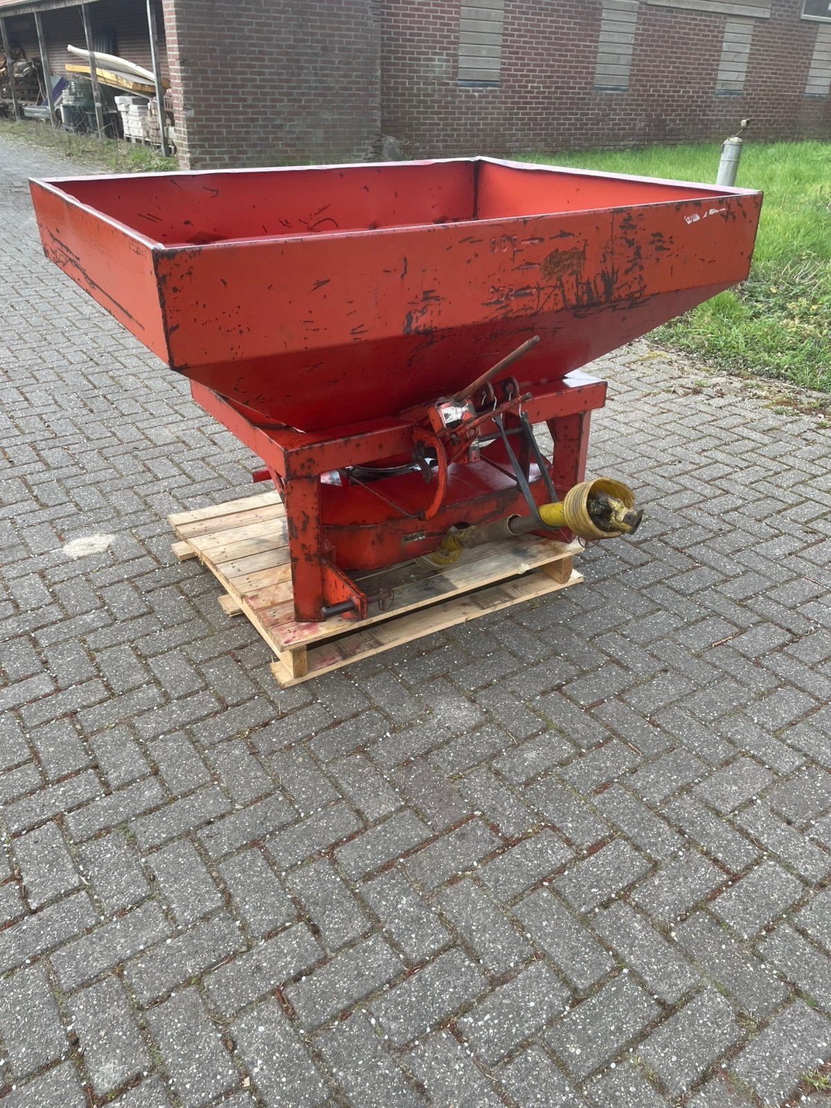 Niemeyer strooier netjes, Ophalen, Weidebouw