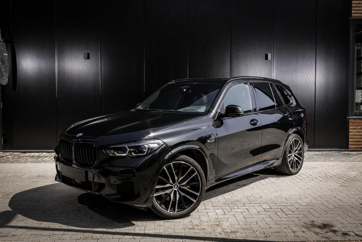 BMW X5 xDrive45e High Executive B&O,Massage,Pano,BTW, 77 km/l, Gebruikt, 394 pk, Zwart